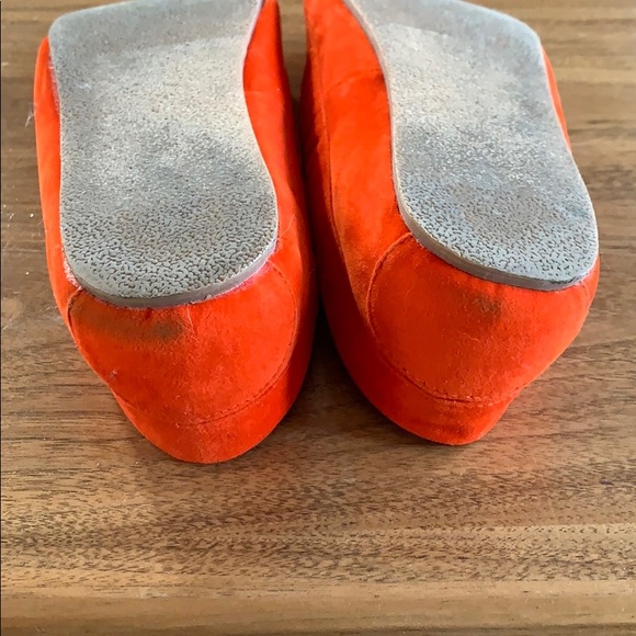 Orange Crazy 8 Flats size 5 - Picture 7 of 8